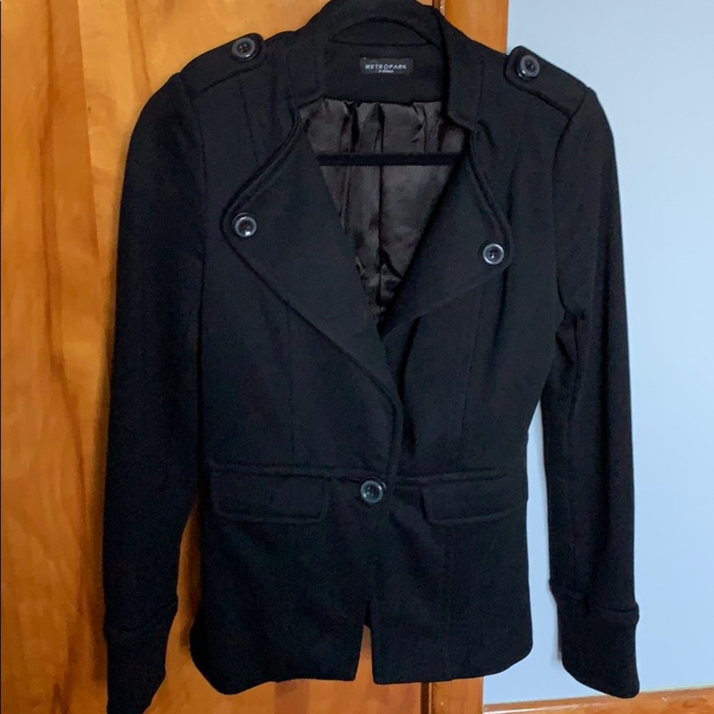 Metro Park mid-weight black coat